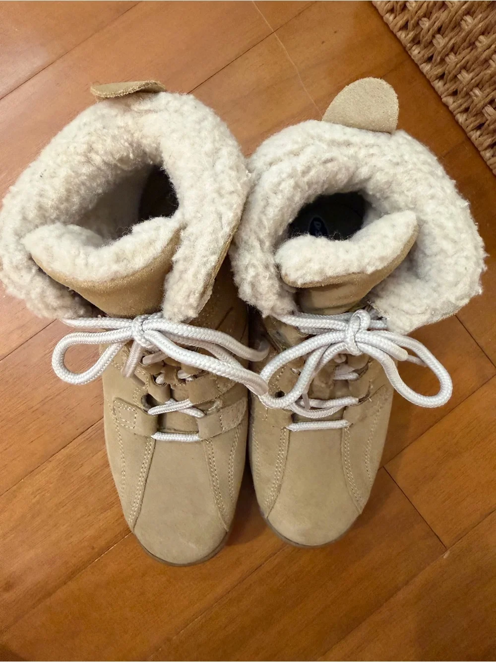 Dr. Scholls stay warm